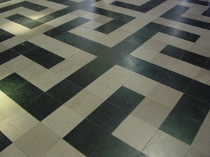 nl0603-Amiens-pavement-swastika.jpg